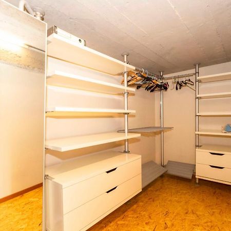Dora Riverside Modern Apartment With Private Parking Турин Экстерьер фото